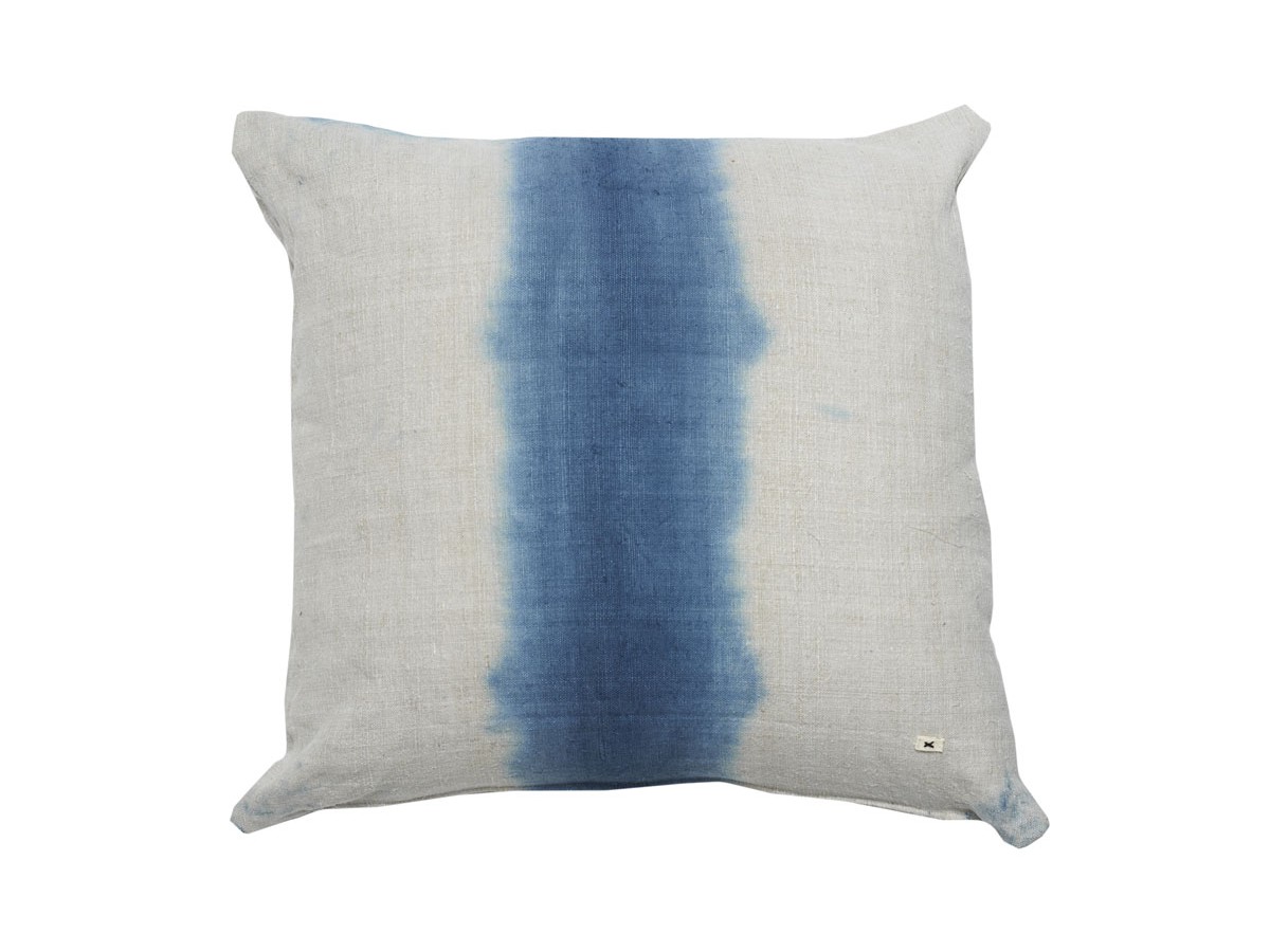 Coussin Marius deepdye 65x65 - Bed and Philosophy Coussin Marius deepdye 65x65 - Bed and Philosophy